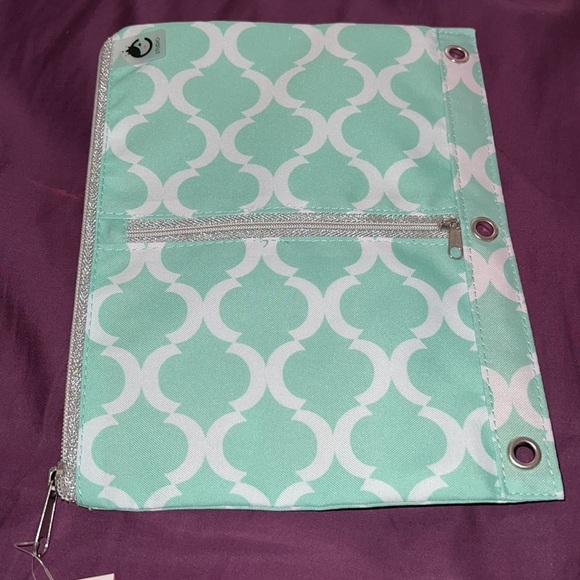 Binder pouch studio C school supply binder pencil punch new - Picture 3 of 8